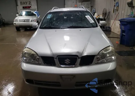 2005 Suzuki Forenza S из США, поврежденный, VIN KL5JD86ZX5K084620